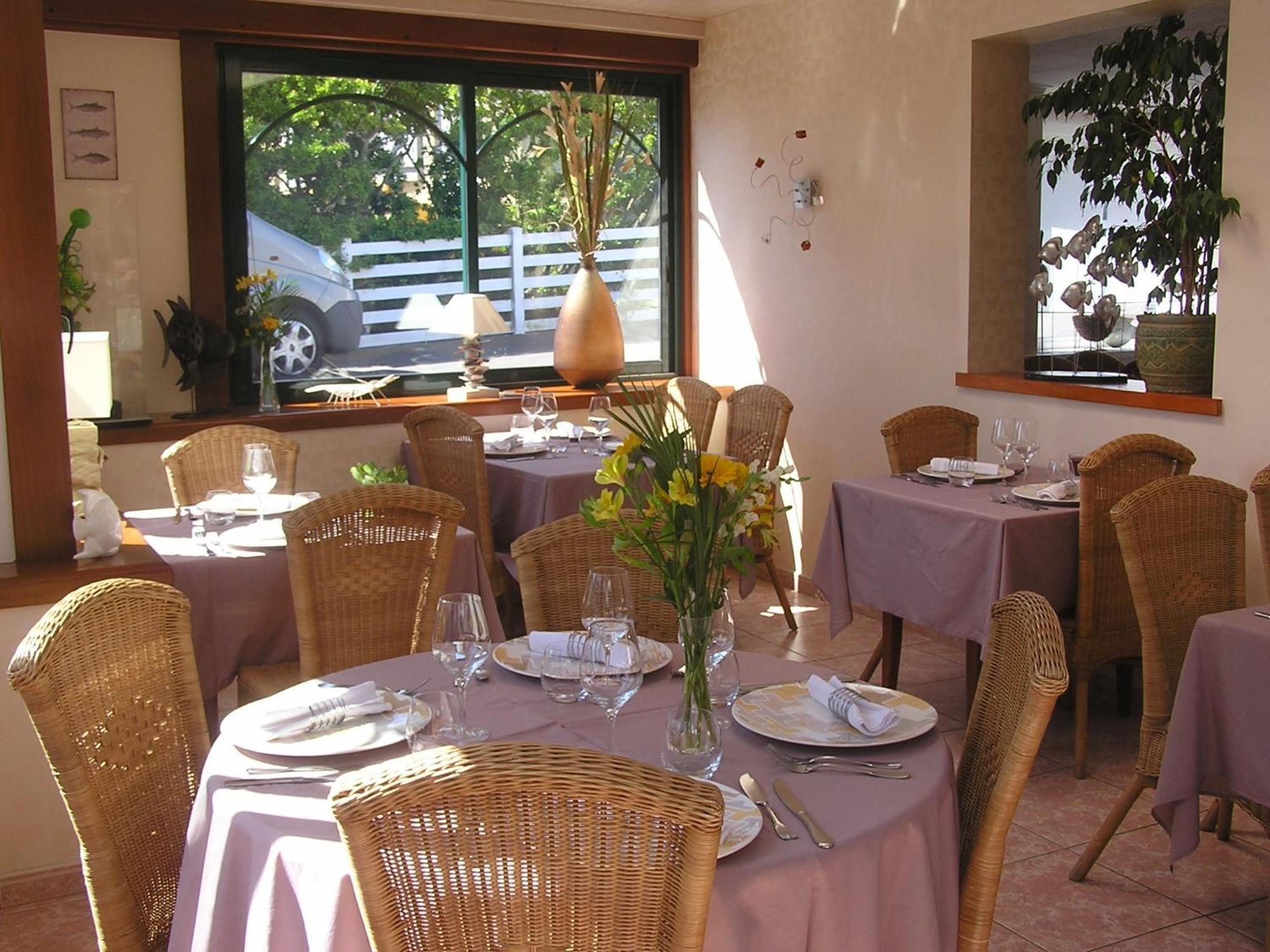 Les Ondines Hotel Saint-Guénolé Eksteriør billede